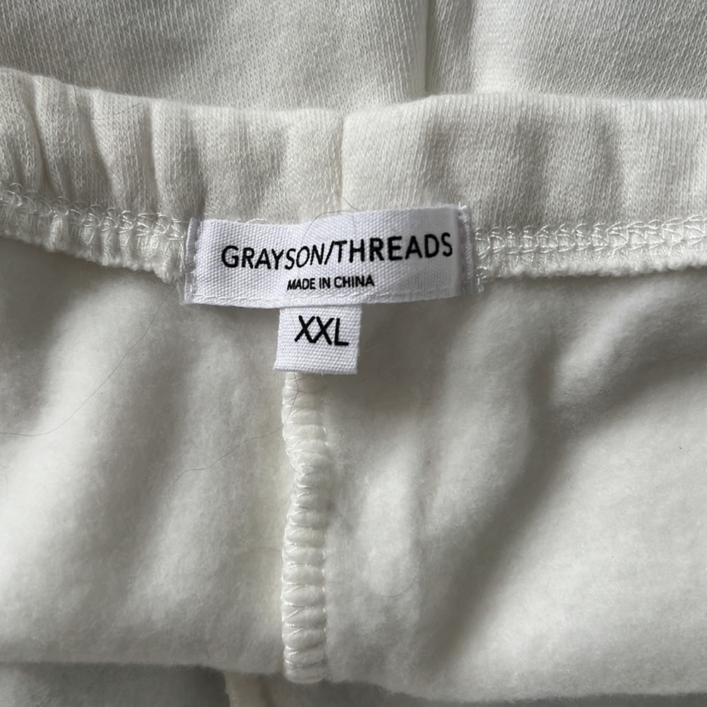 NWT Grayson/Threads Shorts - Picture 3 of 3